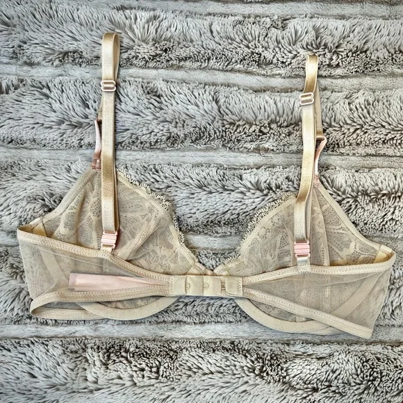 Victoria’s Secret Sexy Tee Unlined Demi Nude Floral Lace Bra - Picture 6 of 7